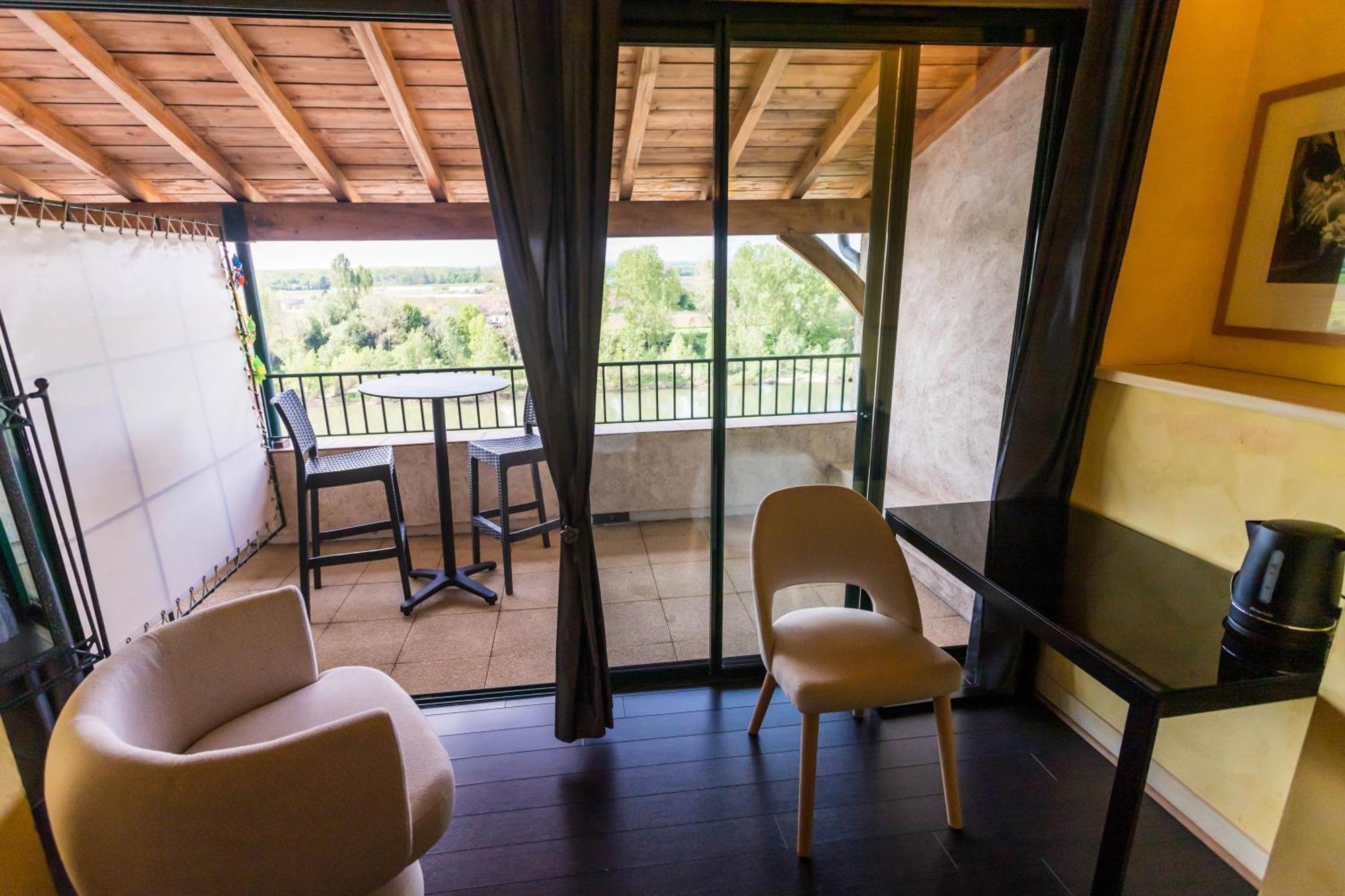Hotel Restaurant Cote Garonne Le Balcon Des Dames - Tonneins Fauillet Marmande - Vue Panoramique Bord De Garonne Chambres Climatisees Esterno foto