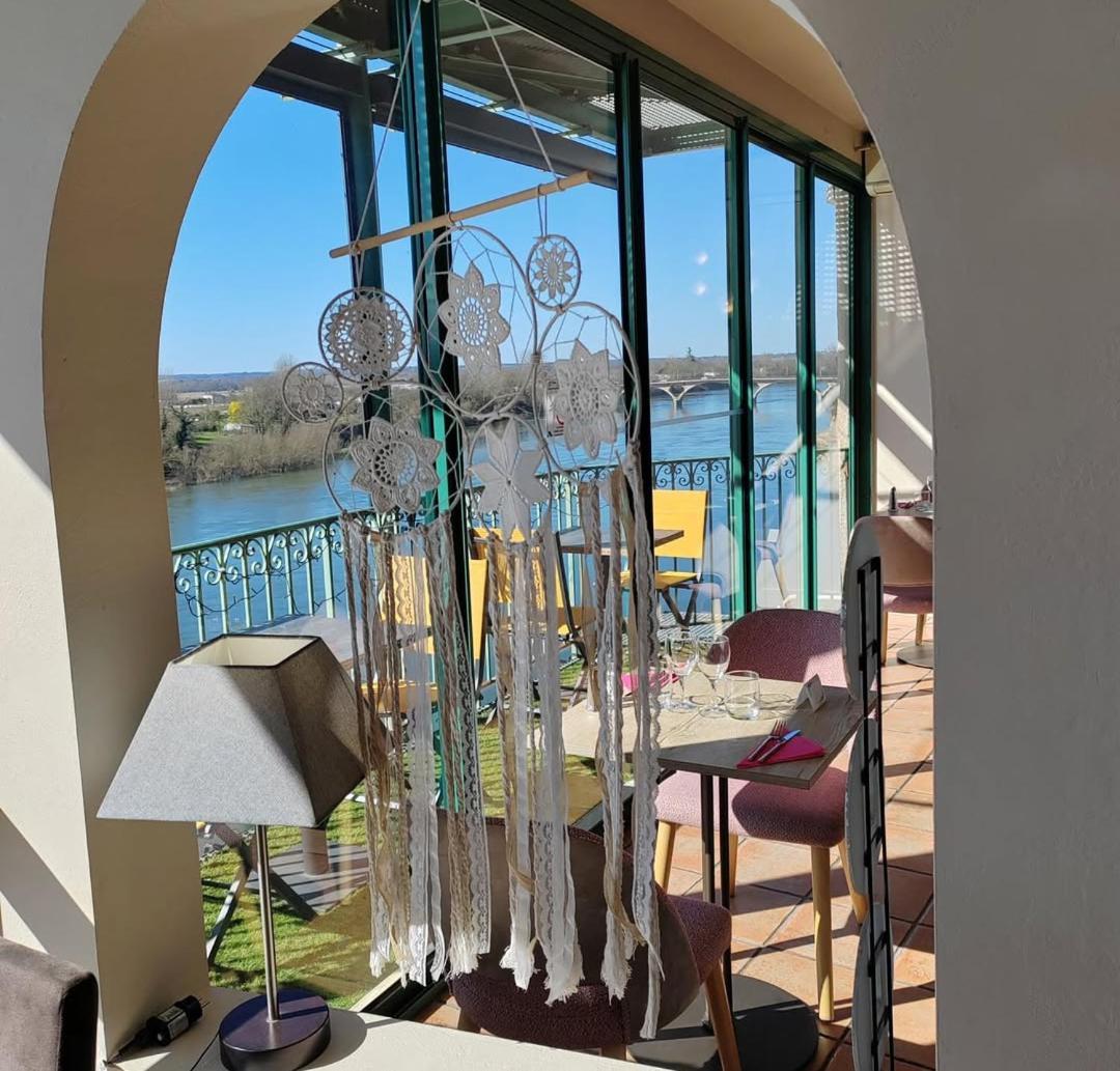 Hotel Restaurant Cote Garonne Le Balcon Des Dames - Tonneins Fauillet Marmande - Vue Panoramique Bord De Garonne Chambres Climatisees Esterno foto